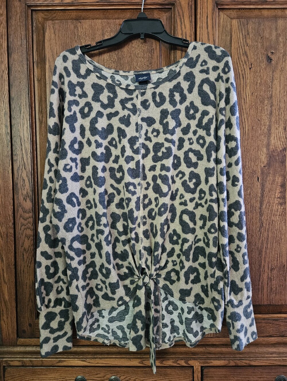 Daytrip Oversize Leopard Tie-Front Long Sleeve Fleece Sweater Sz S